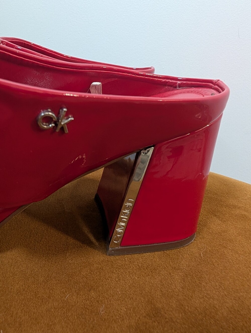 Calvin Klein Red Patent Double-Strap Slide Sandals Size 9M - Picture 5 of 8